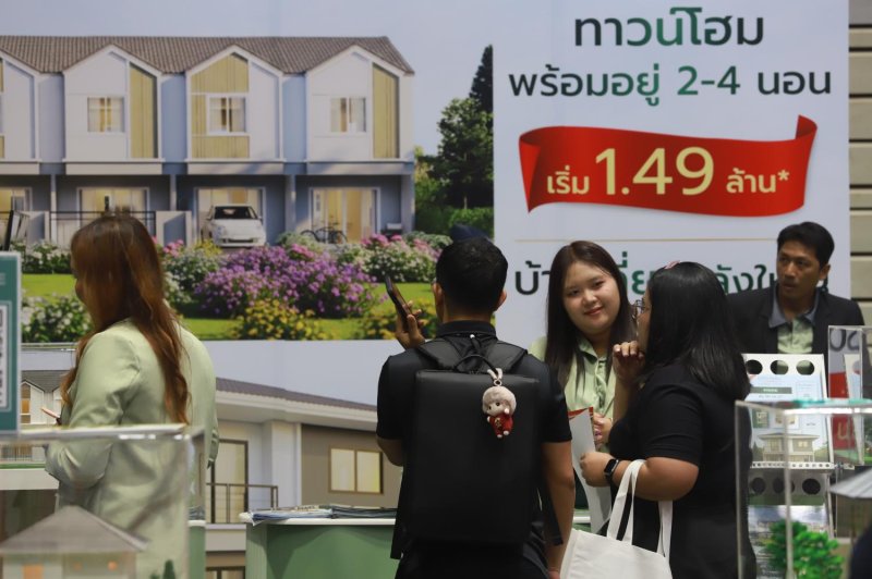 Members of the public at the BKK Housing Expo at the Bangkok Youth Center in May 2026. Mortgage lending is not expected to improve this year due to high loan rejection rates and weak consumer confidence. Apichart Jinakul